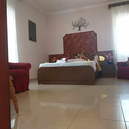 Apartment Lampiri *