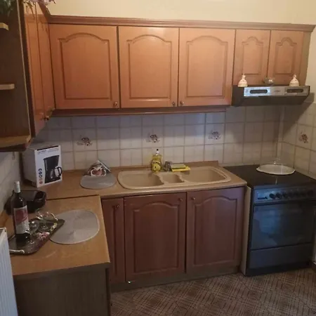 Lampiri Apartment *